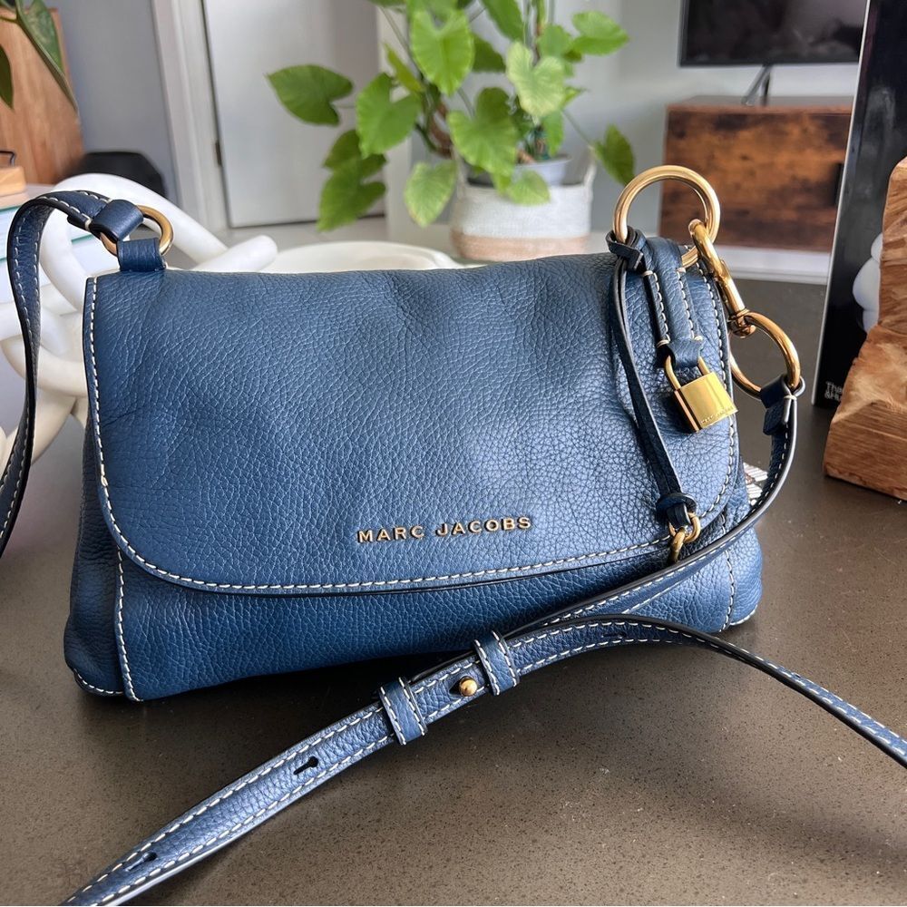 Marc Jacobs Boho Grind Navy Pebbled Leather Crossbody Bag